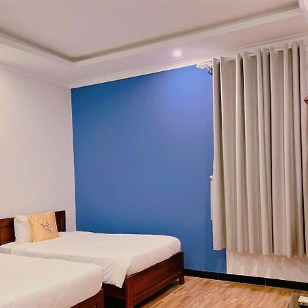 Khach San Minh Quang Hotel Phan Rang Buitenkant foto