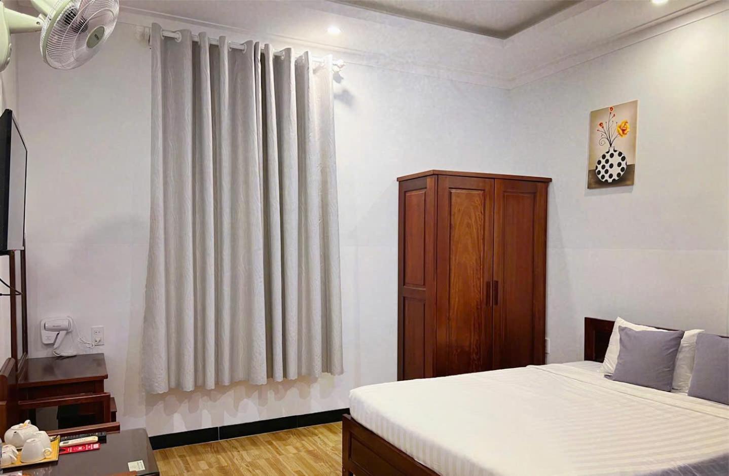 Khach San Minh Quang Hotel Phan Rang Buitenkant foto